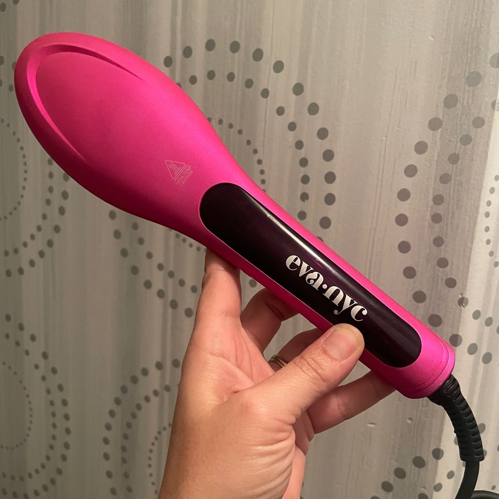 Eva NYC Hot Pink Heated Paddle Brush